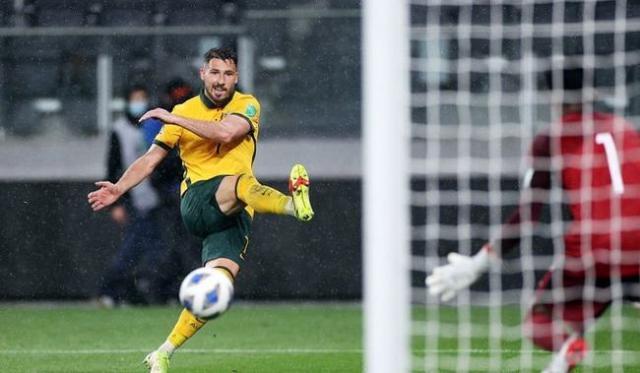 世界杯直播下载-榜首之争沙特顶住澳洲肉搏 混乱局势让多队受益？