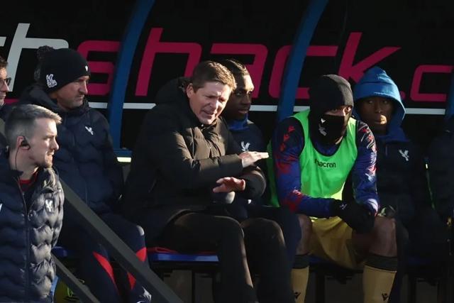 世界杯高清直播入口-英超黑马一夜崩盘！25岁队长转投曼城 主帅宣布赛季末走人