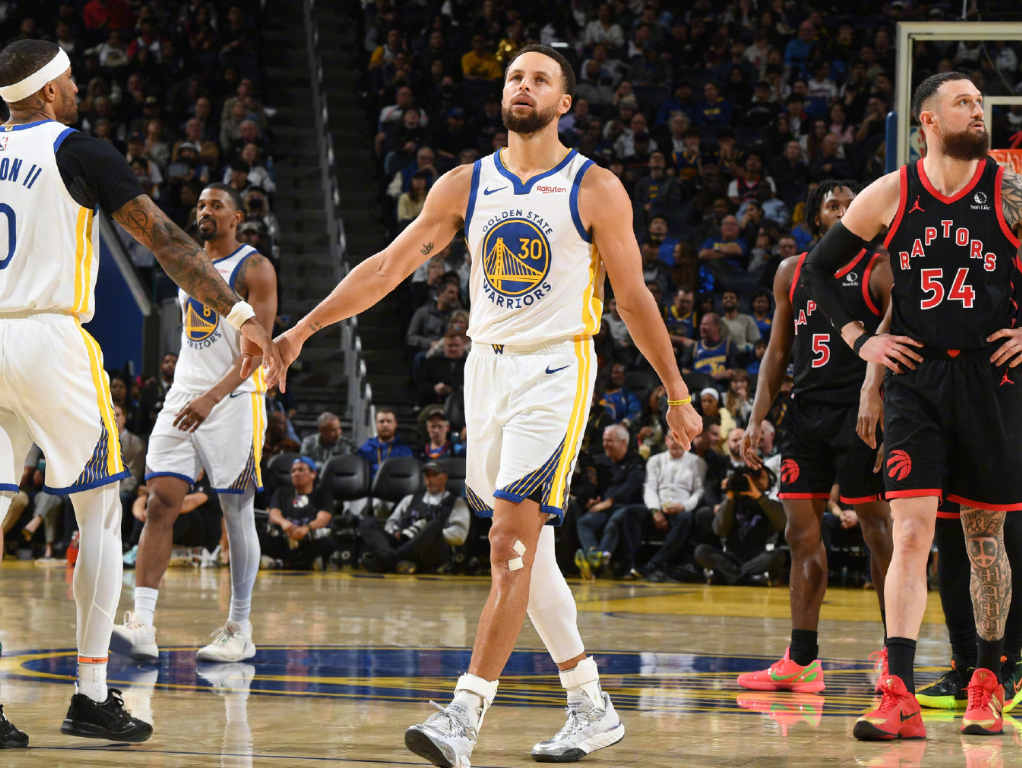 世界杯直播下载-拿5960万顶薪，被一层一层揭开假象！安心带队重建吧，你确实老了