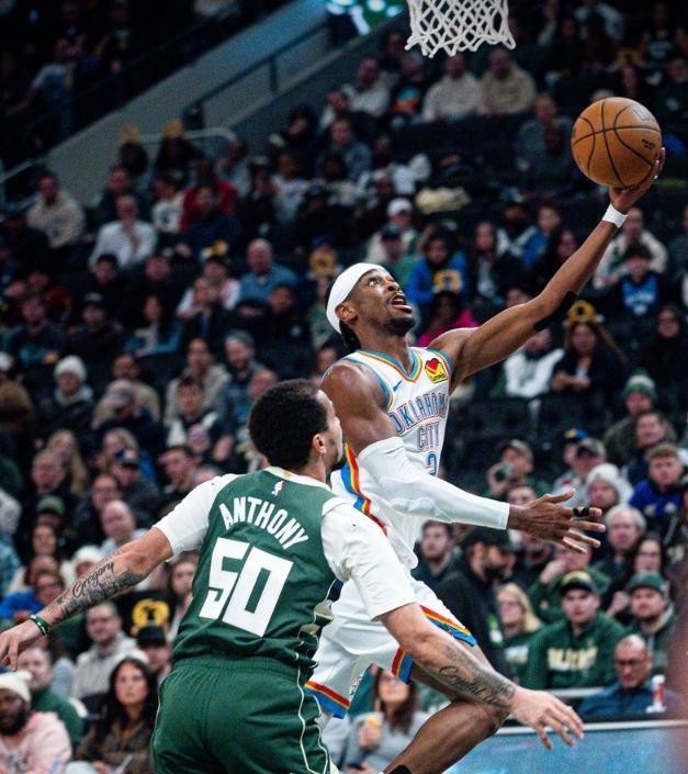 世界杯手机观看平台-亚历山大40+7+11，字母空砍准三双，残阵雷霆20分大胜雄鹿创历史