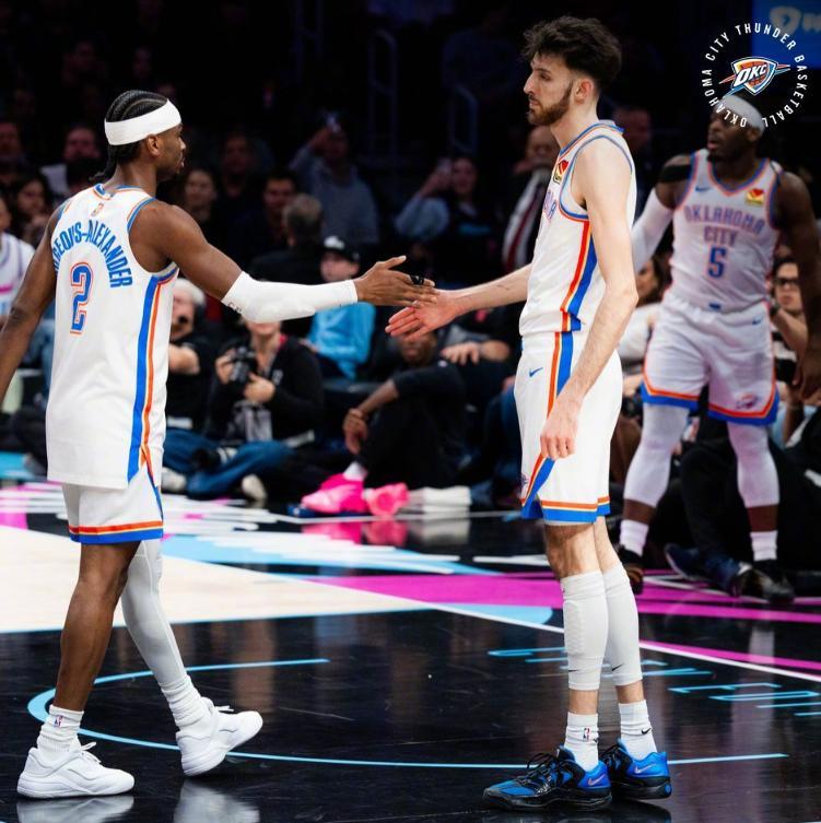 世界杯手机观看平台-亚历山大40+7+11，字母空砍准三双，残阵雷霆20分大胜雄鹿创历史