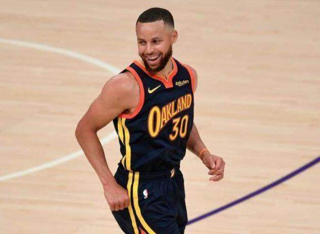 世界杯官网app下载-库里继续大搞个人投资 普通人可千万别学他