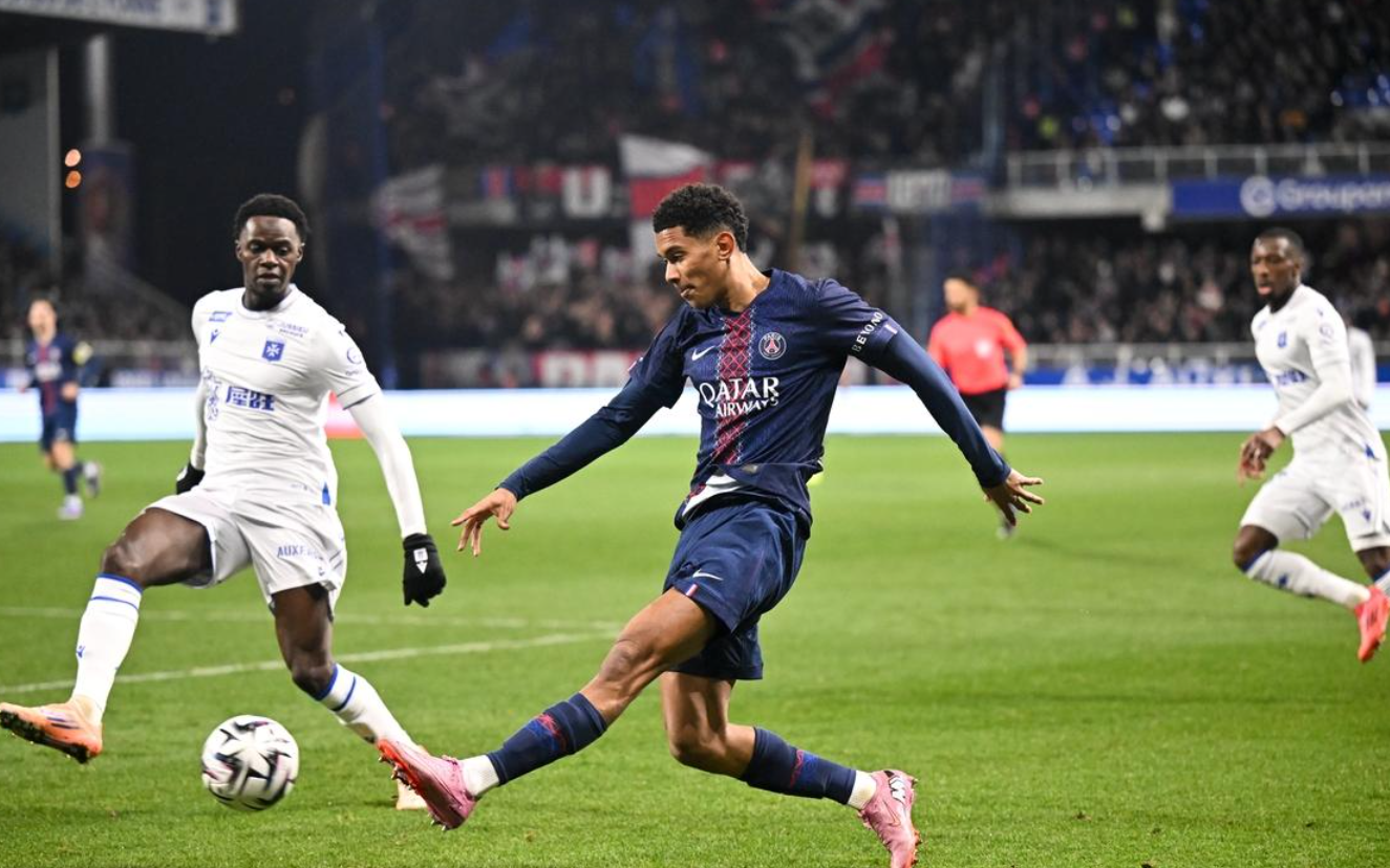 79分钟绝杀！一场1-0，让榜首易主，欧洲豪强登顶，掀翻中资球队