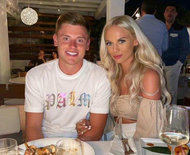 世界杯高清直播入口-【说点球事】看到他们的故事，你又相信爱情了吗？