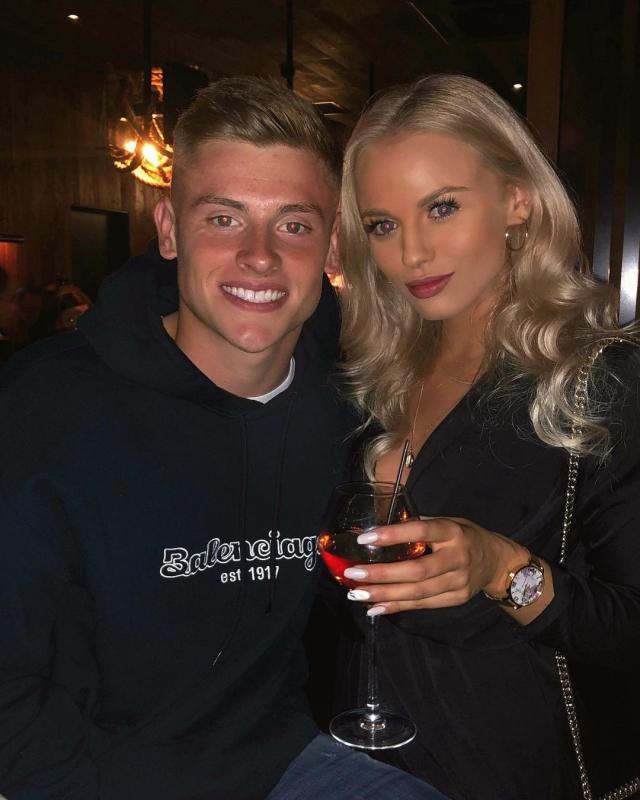 世界杯高清直播入口-【说点球事】看到他们的故事，你又相信爱情了吗？